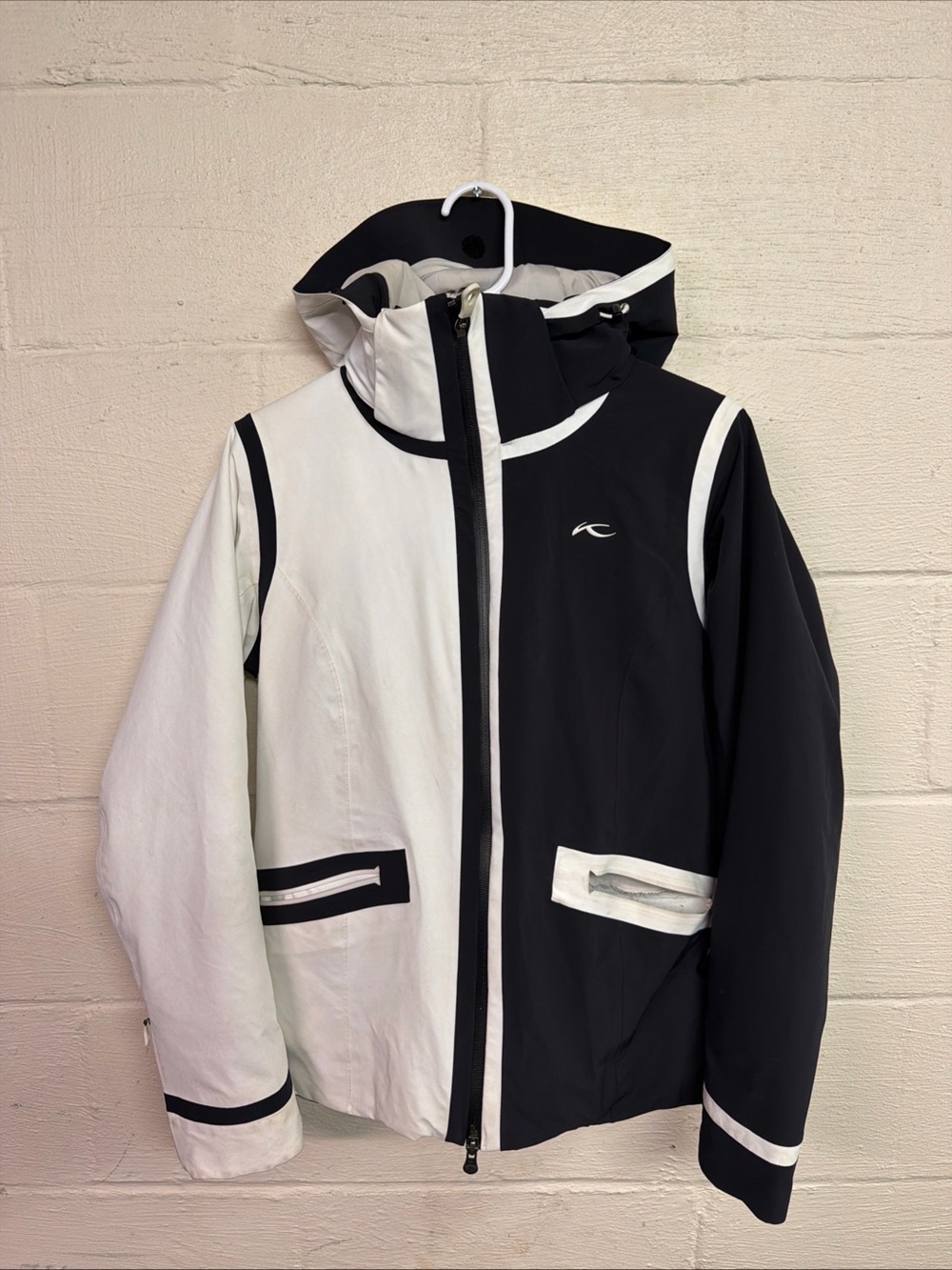 KJUS Jacket Womens 38 White/Black Hooded Ski Insulated Full Zip Winter Snowboard